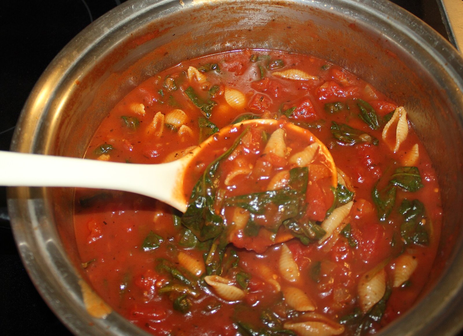 Tomato florentine vegetable soup as an easy congested-day sinusitis meal