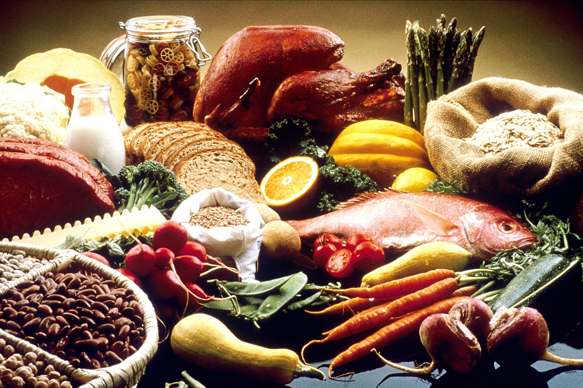 Fresh vegetables display — everyday resilient plate, not an anti-plague protocol