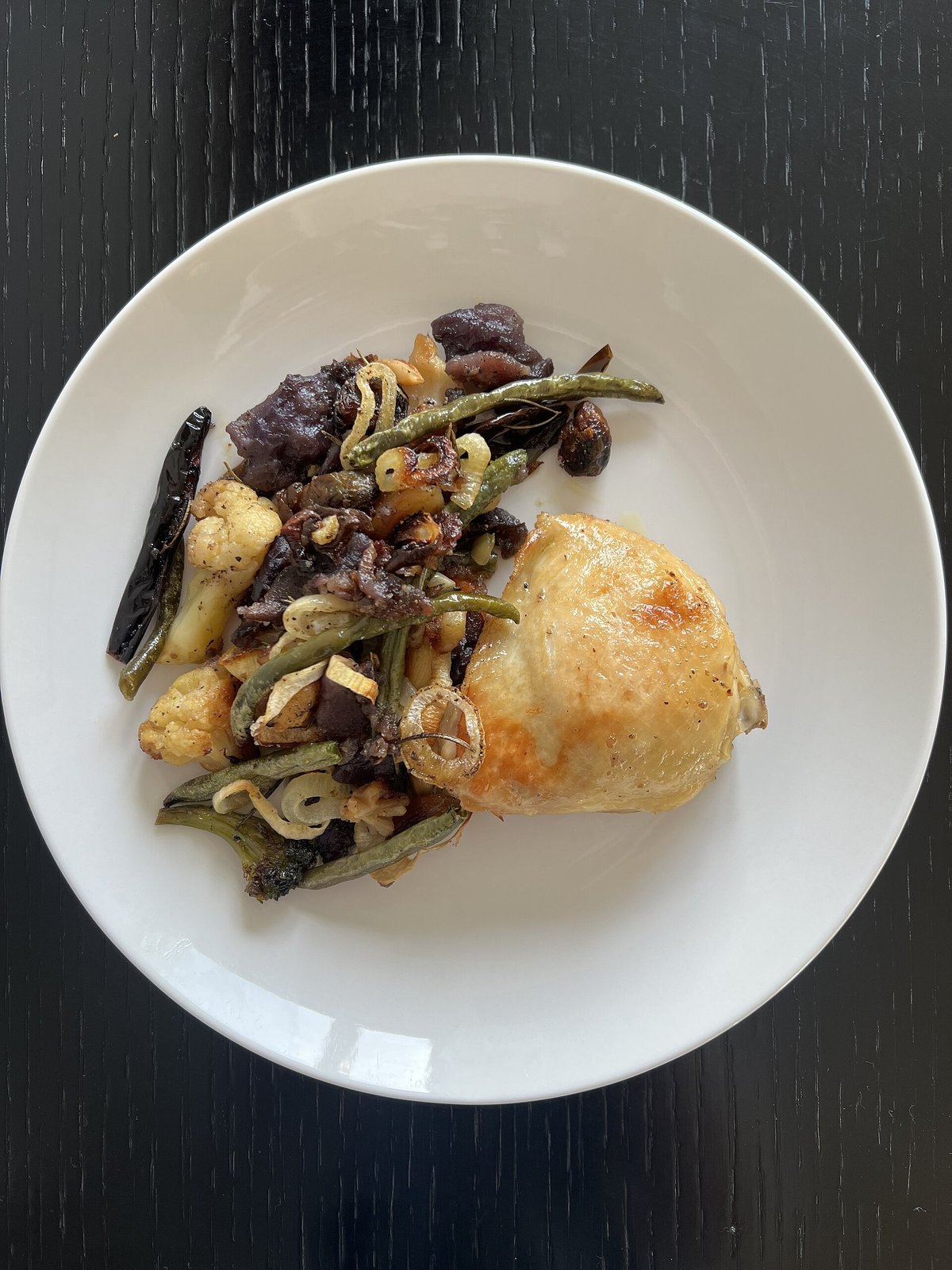Grilled chicken with roasted vegetables as a protein-forward meal after hip replacement