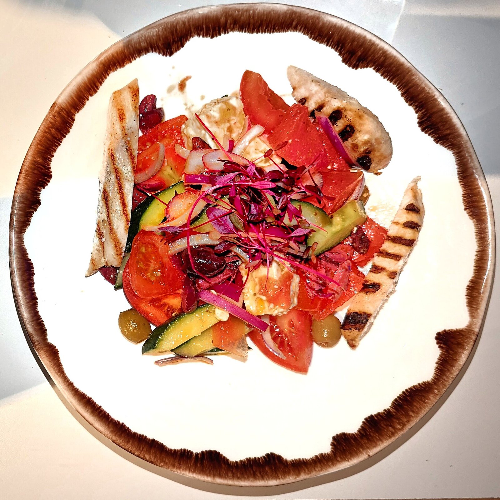 Mediterranean-style chicken salad as a weight-aware bursitis diet plate