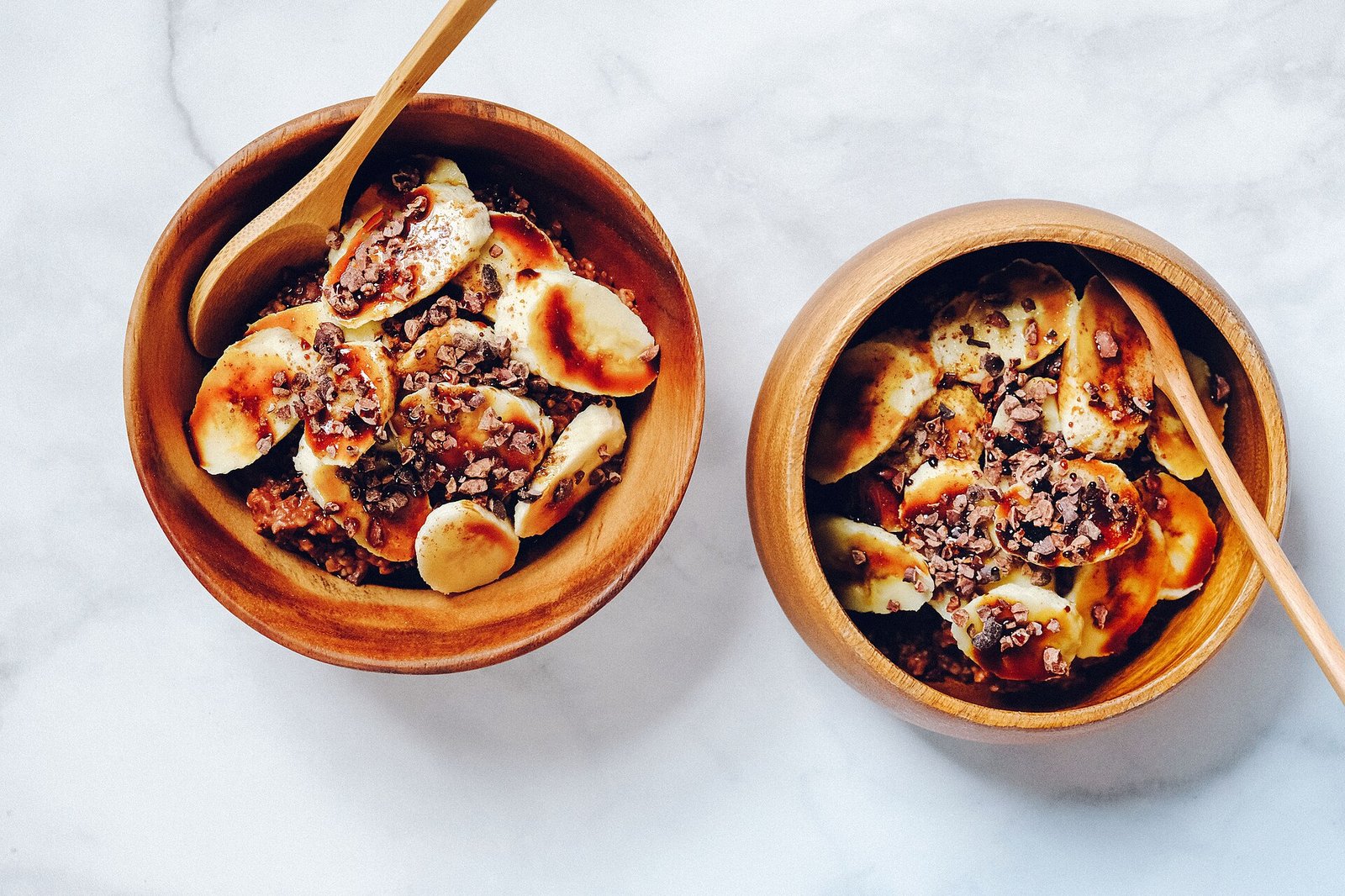 Banana oatmeal breakfast bowl as easy energy for chronic bronchitis meal days