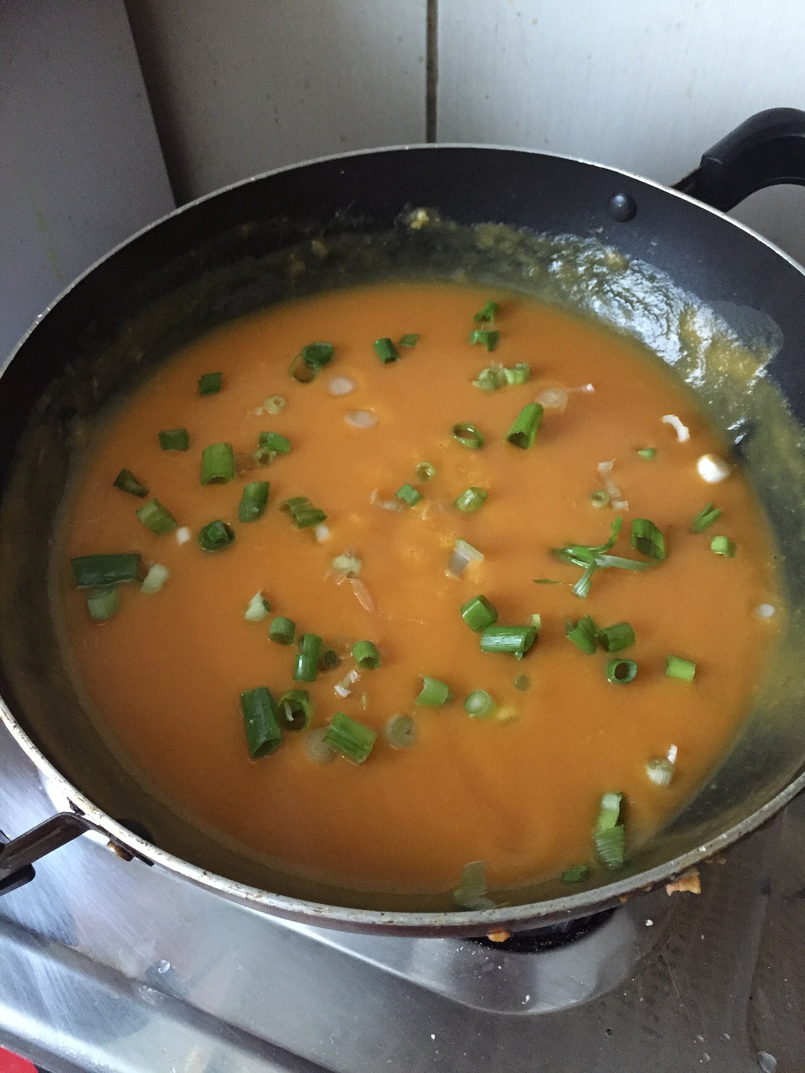 Carrot ginger soup as a vitamin A carotenoid-rich comfort side during dry eye care