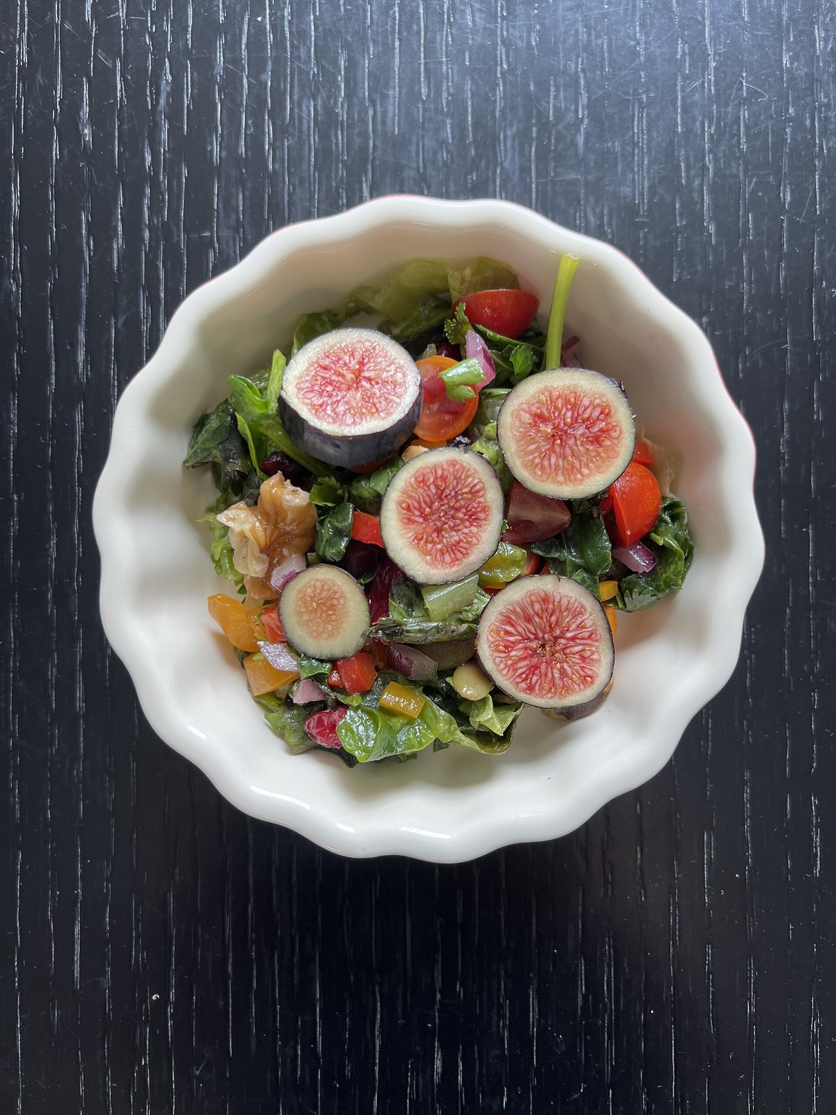 Fresh salad plate as a lower-sodium style meal pattern for nephrotic syndrome kitchen planning
