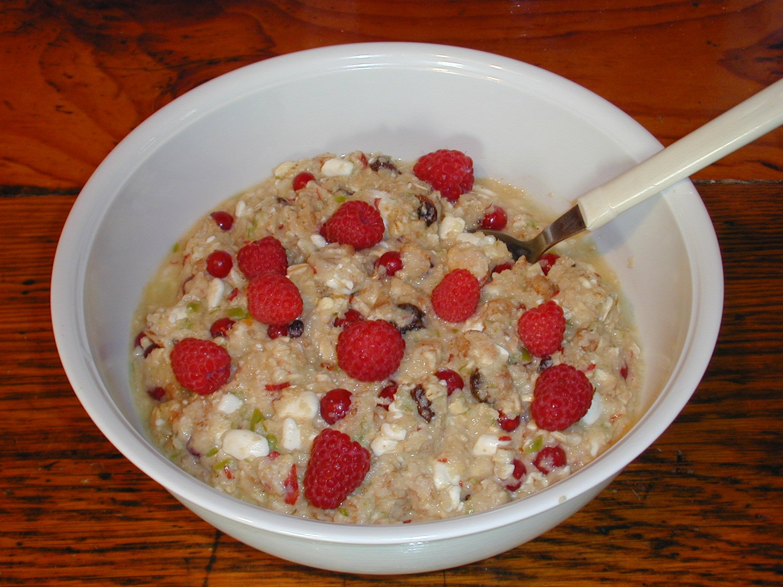 Fresh muesli bowl as a fiber-forward breakfast once cleared after myomectomy