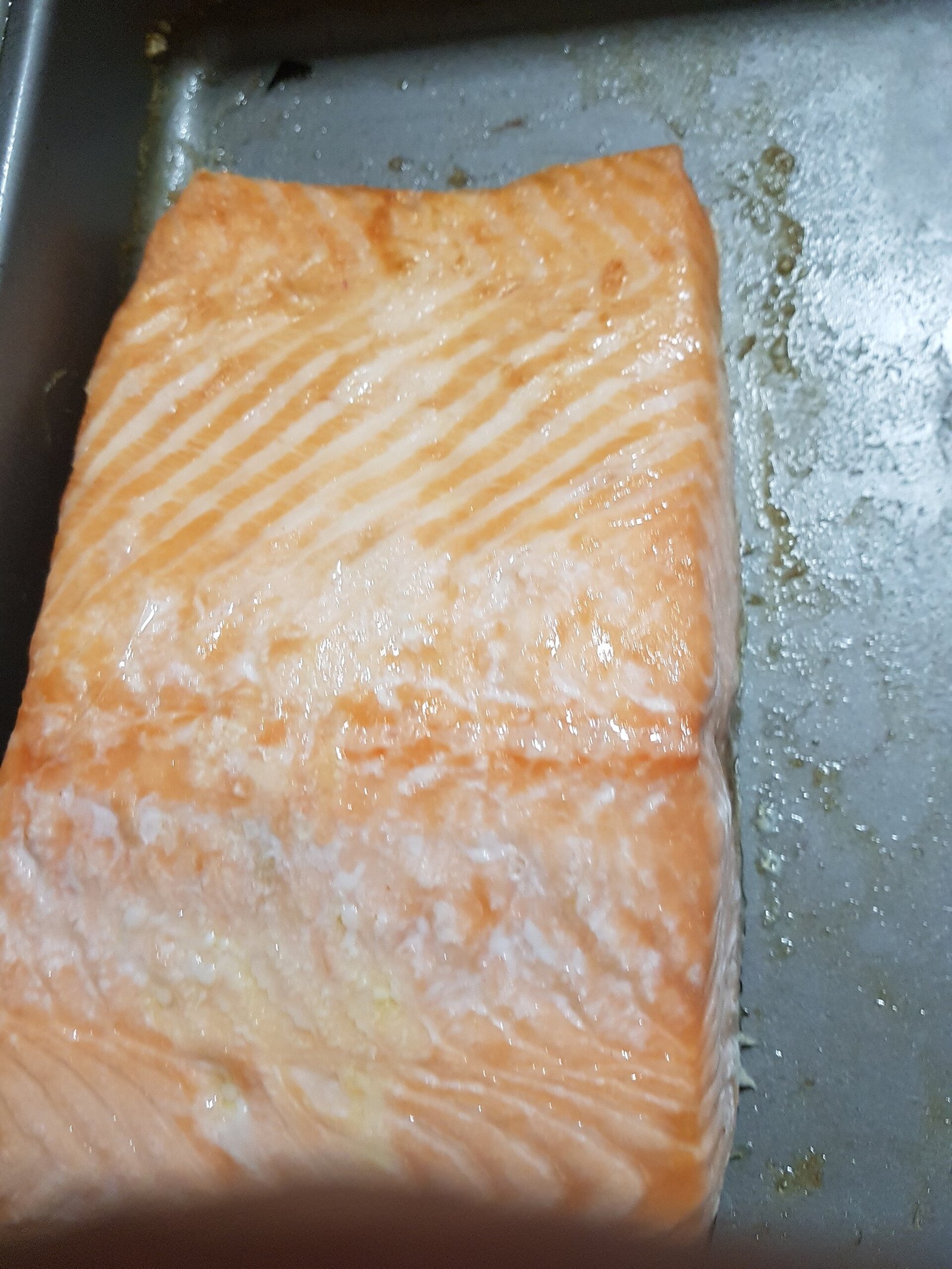 Salmon dinner illustrating lean-protein patterns that may support metabolic-risk kitchens