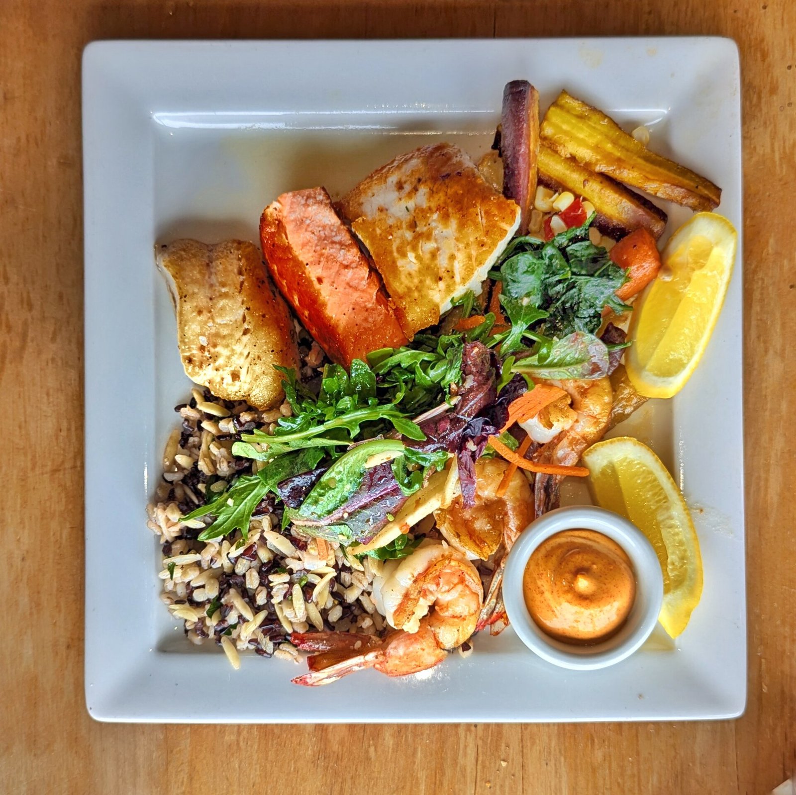Grilled fish with rice and vegetables as a small frequent meal when oral diet is allowed